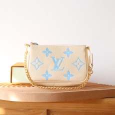 LV Clutch Bags